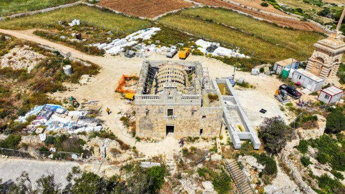 Closer drone visual of lunzjata chapel LoveMalta
